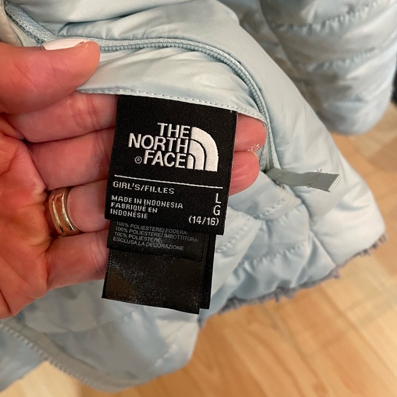 Perfect condition The Northface Mossbud reversible insulated jacket - Picture 3 of 5